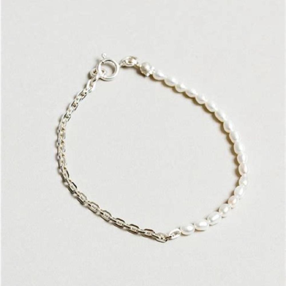 Wolf Circus Effy Bracelet in Sterling Silver with Freshwater Pearls